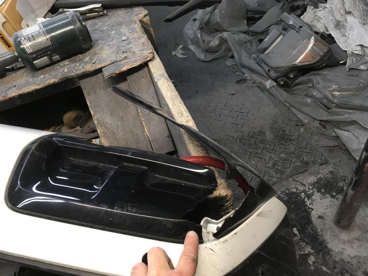 Rear Bumper Cover used genuine OEM Infiniti QX60 2022-2025