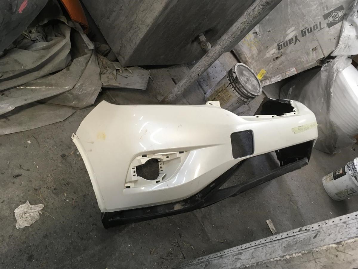 Front bumper cover used genuine OEM Nissan Murano 2015-2018