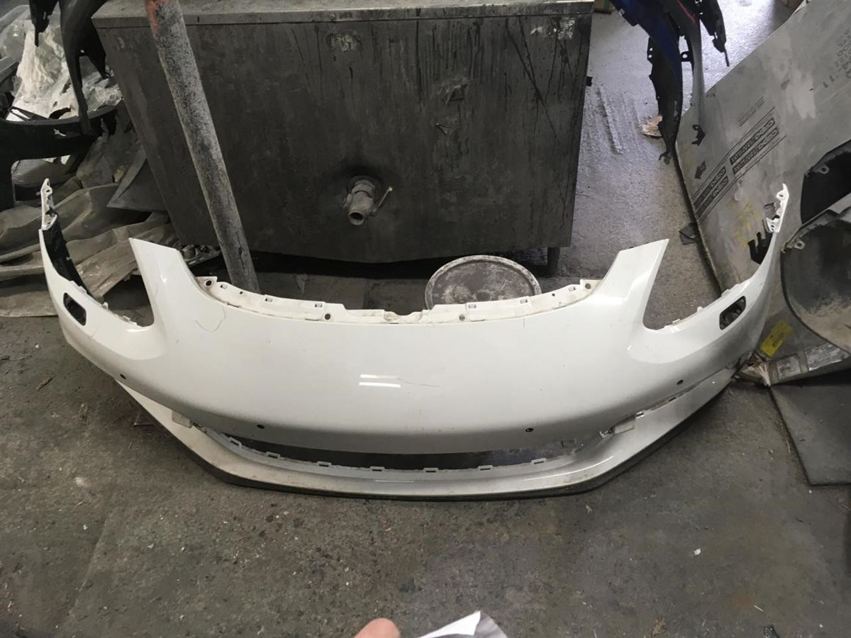 Front Bumper assembly used genuine OEM Porsche Porsche Panamera 2017-2020