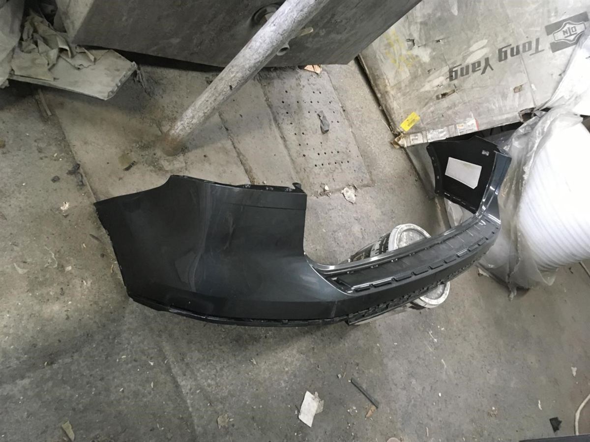 Rear bumper cover upper used genuine OEM Volkswagen Touareg 2015-2017