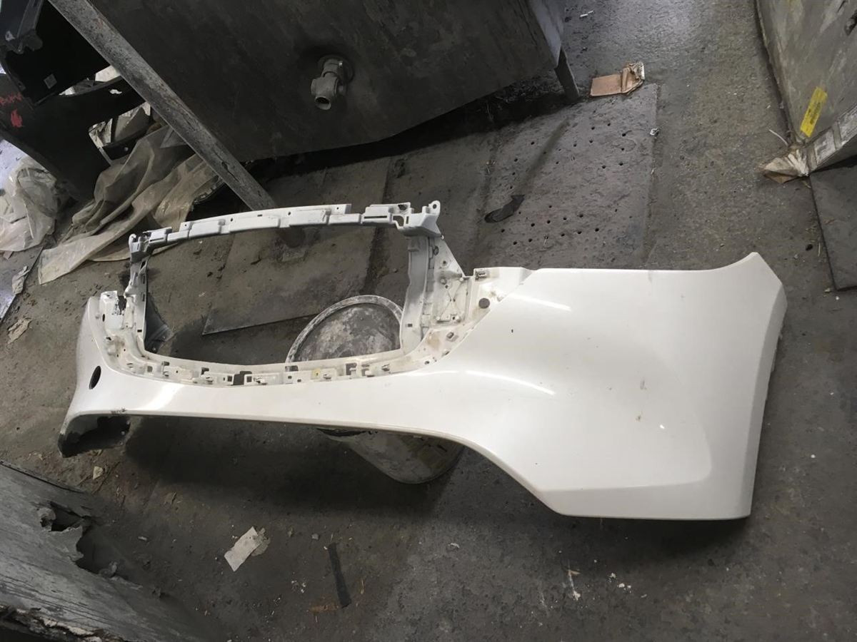 Defensa (parachoques) delantera usada original (OEM) Mazda CX-5 2022-2025