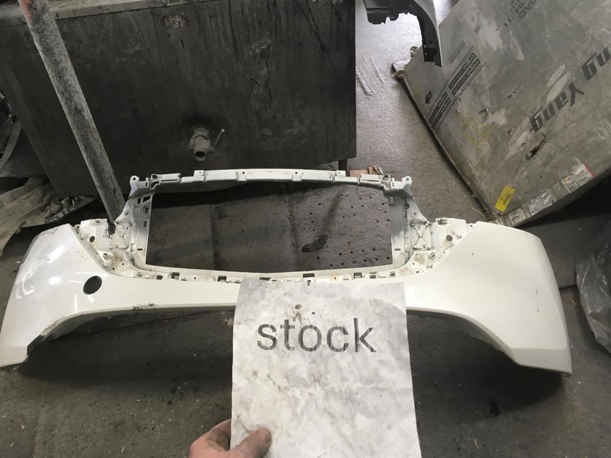 Absorbedor de defensa delantero usado original (OEM) Mazda CX-5 2022-2025