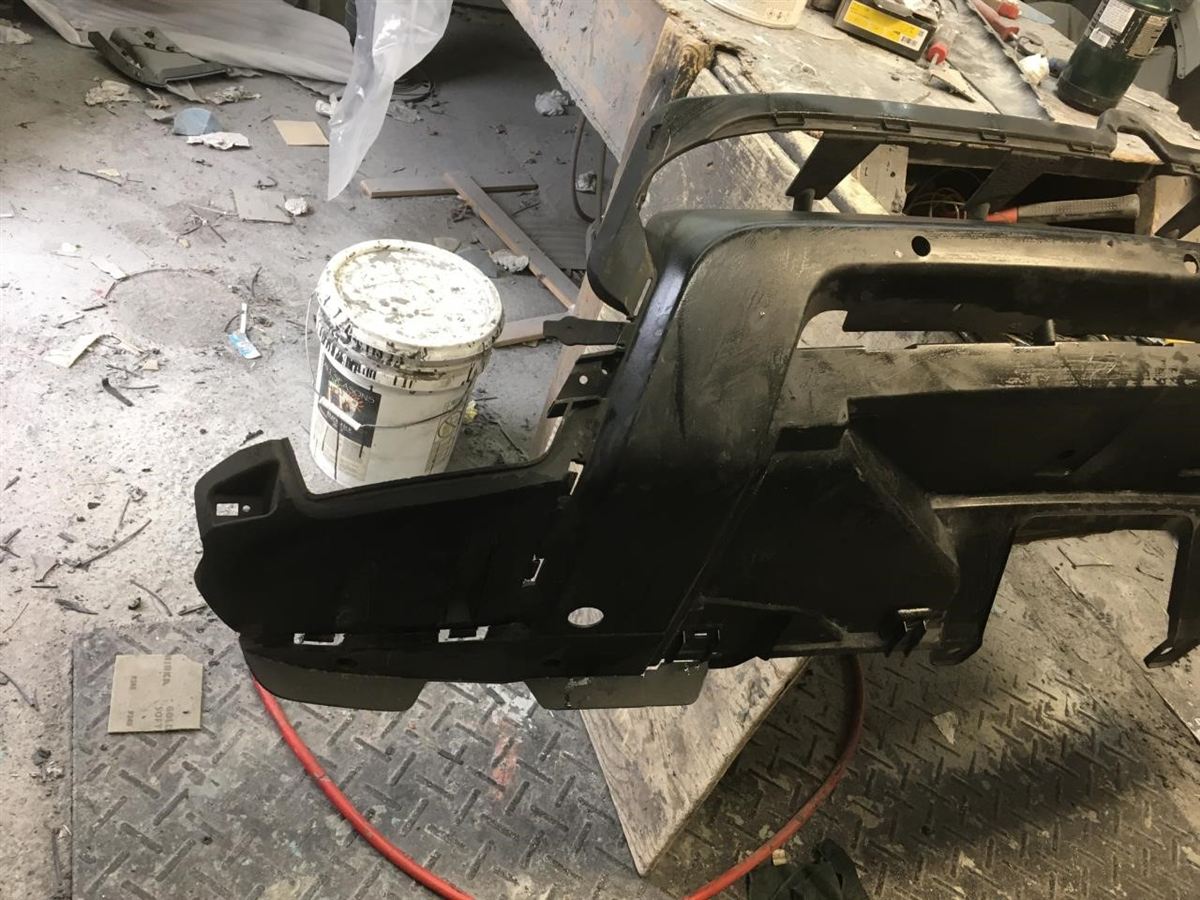 Front bumper cover used genuine OEM Land Rover Range Rover 2013-2015