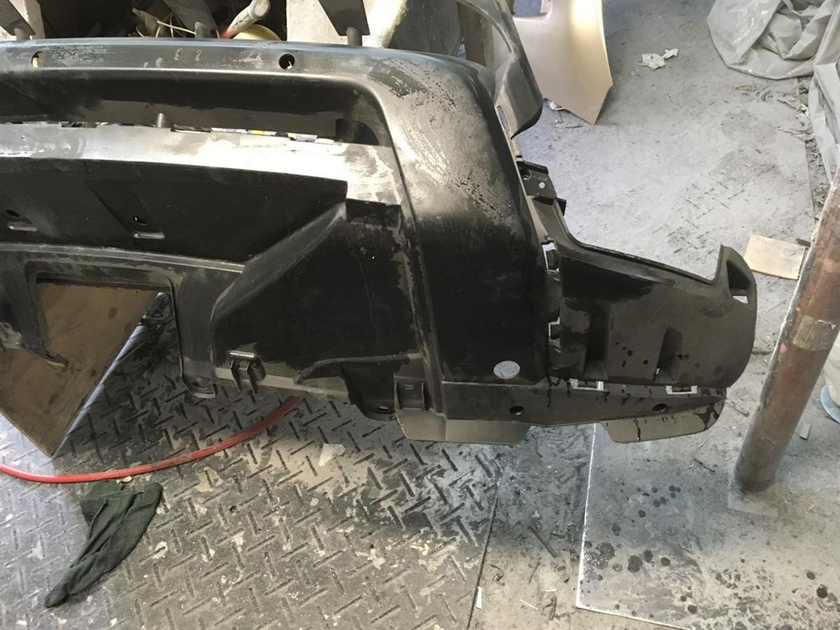Front bumper cover used genuine OEM Land Rover Range Rover 2013-2015