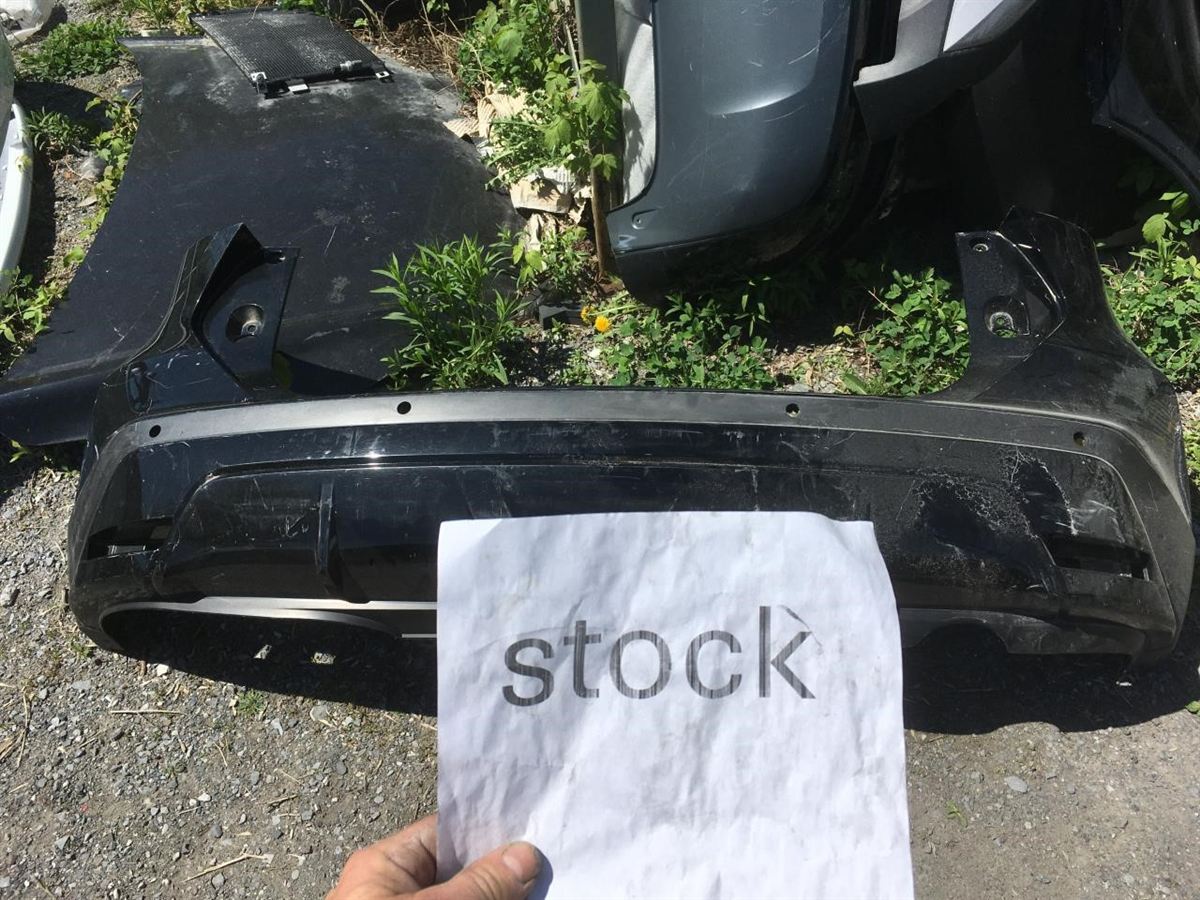 Rear bumper reinforcement used genuine OEM Nissan Kicks 2018-2024