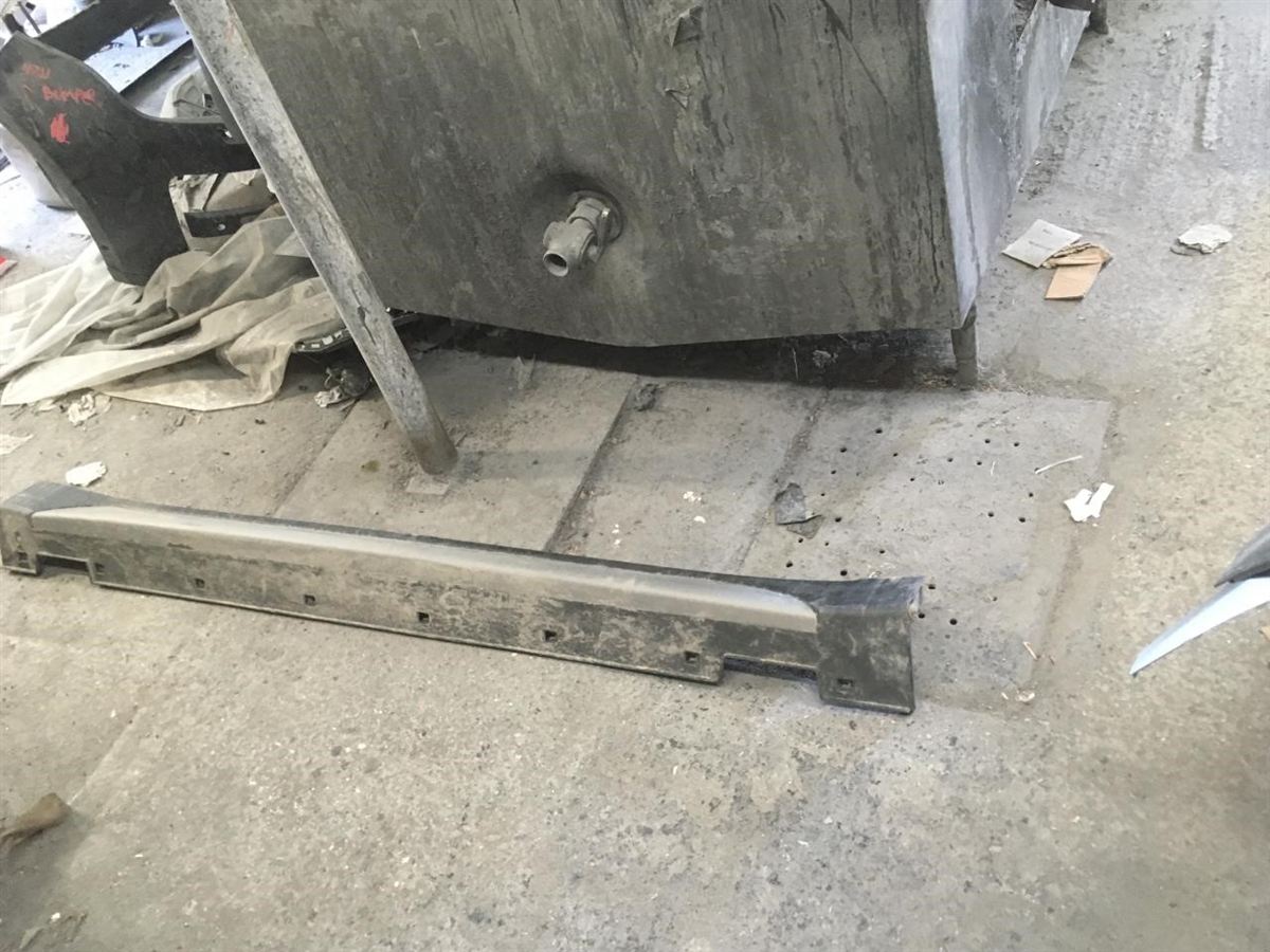 Rocker Panel used genuine OEM