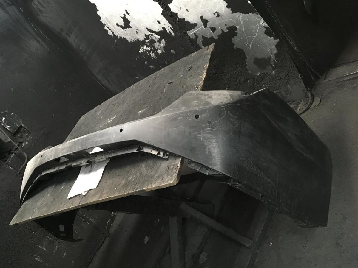 Defensa (parachoques) trasera usada original (OEM) Hyundai Elantra 2021-2023