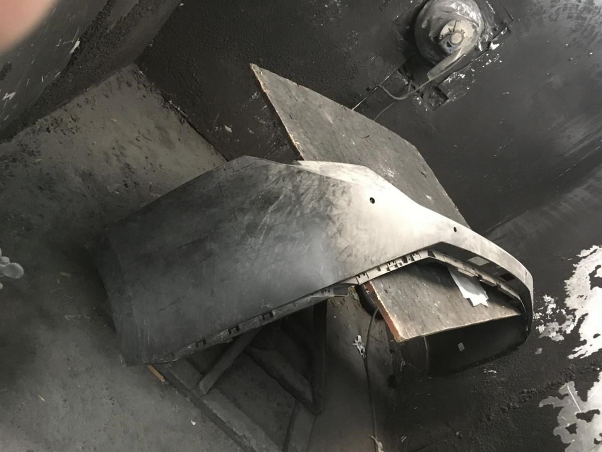 Defensa (parachoques) trasera usada original (OEM) Hyundai Elantra 2021-2023