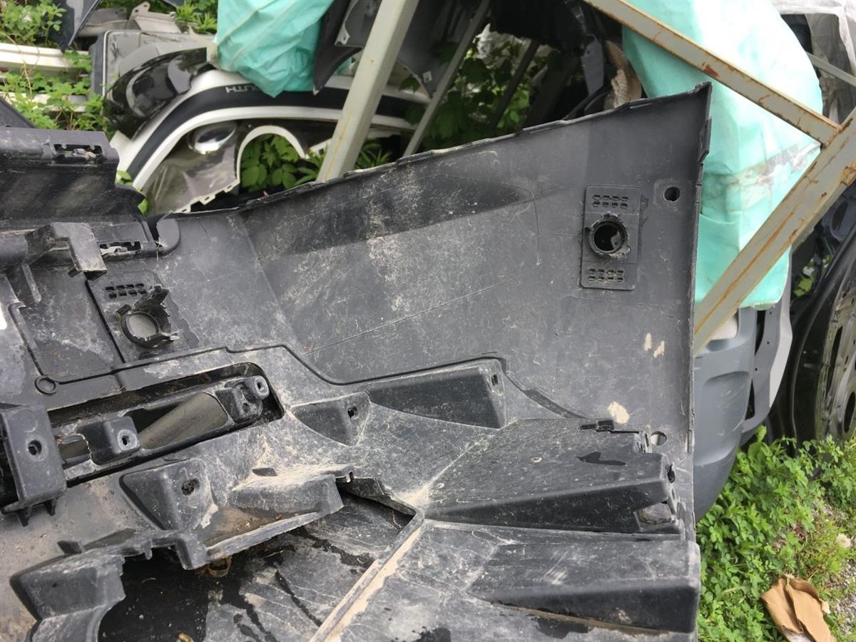 Rear Bumper Cover used genuine OEM Land Rover Defender 2020-2023