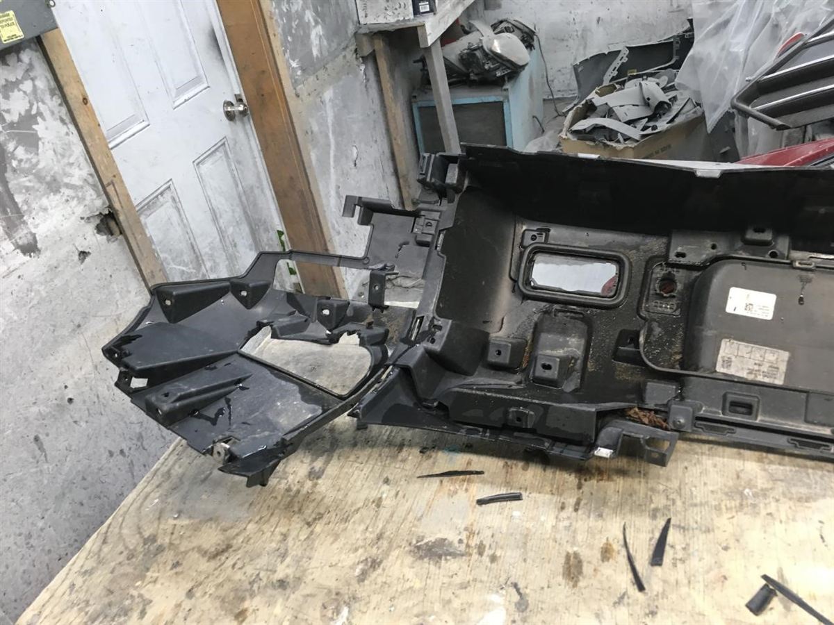 Rear Bumper assembly used genuine OEM Land Rover Defender 2020-2023