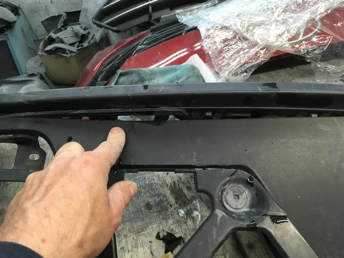 Rear Bumper Cover used genuine OEM Porsche Macan 2015-2021