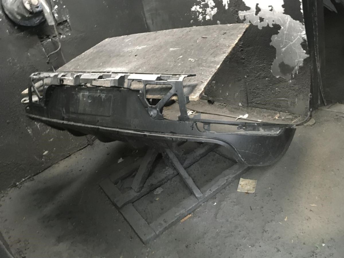 Rear Bumper Cover used genuine OEM Porsche Macan 2015-2021