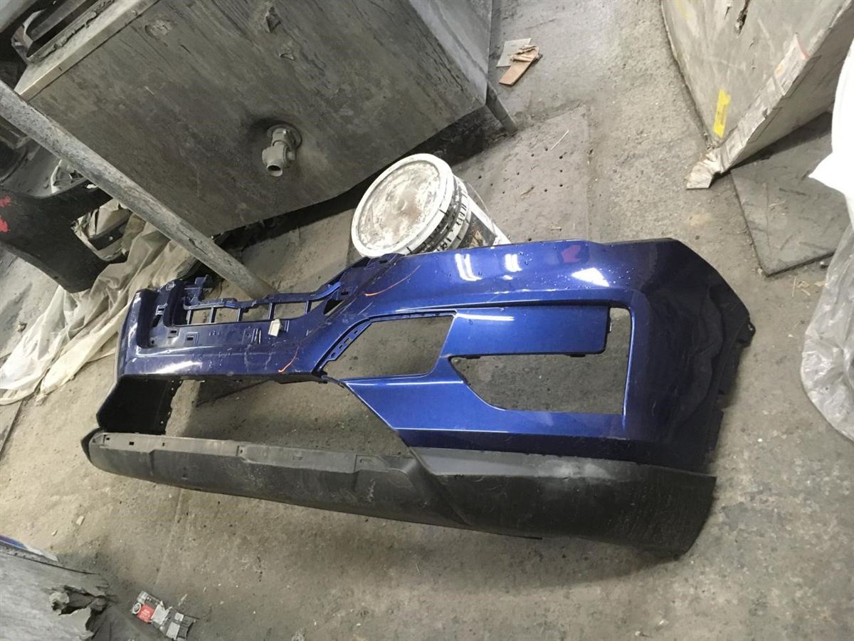 Rejilla de defensa delantera derecha usada original (OEM) Nissan Rogue 2021-2023