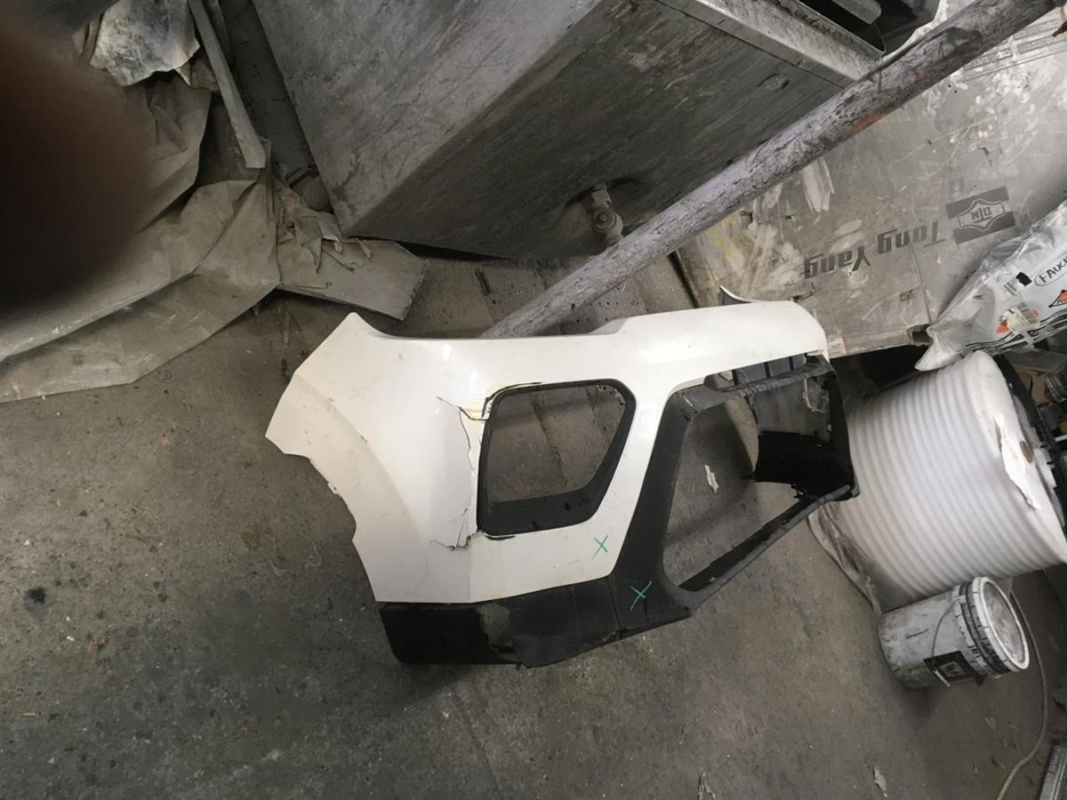 Front bumper cover upper used genuine OEM KIA Soul 2020-2022