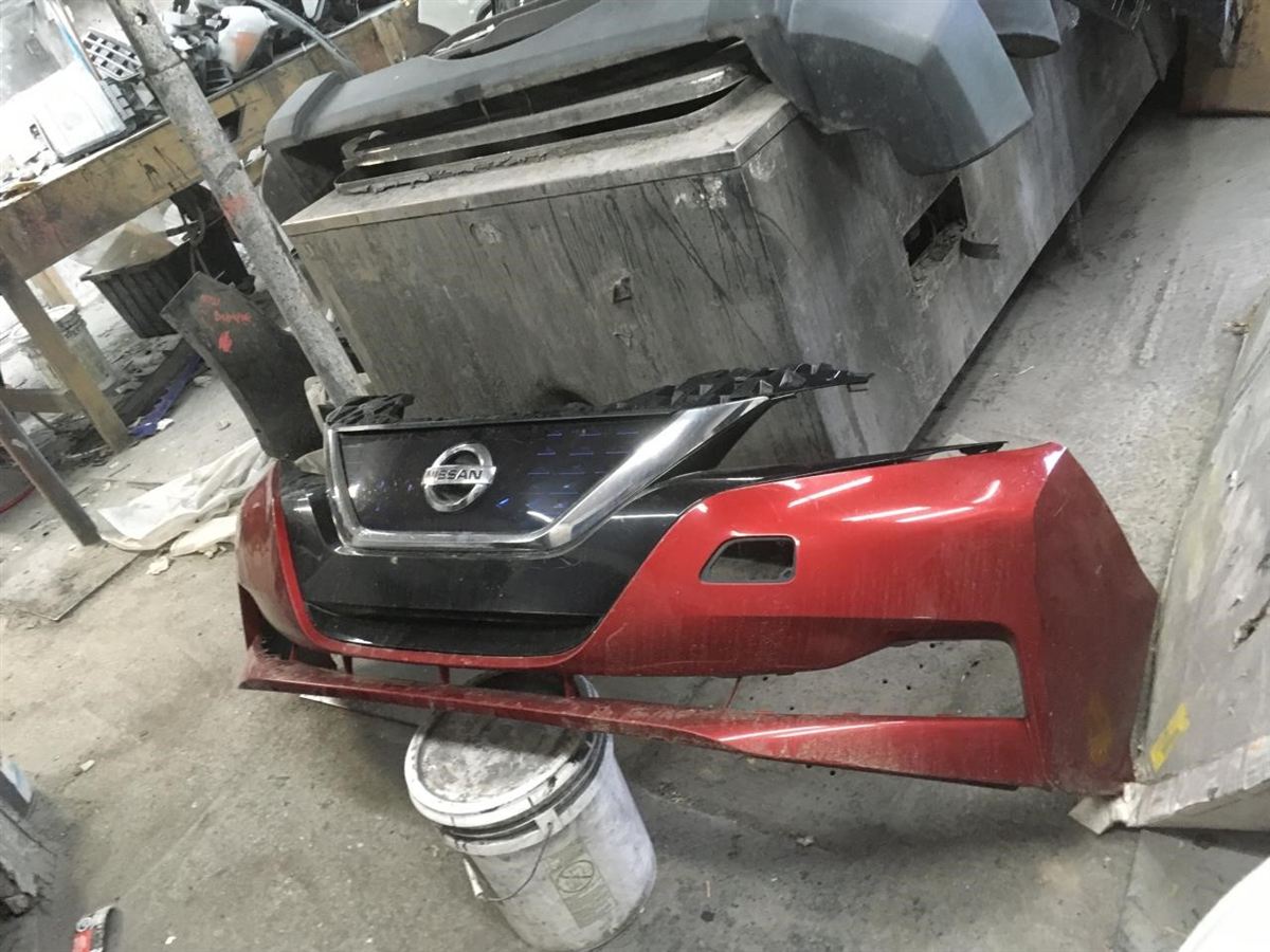 Front Bumper Cover used genuine OEM Nissan Leaf 2018-2025