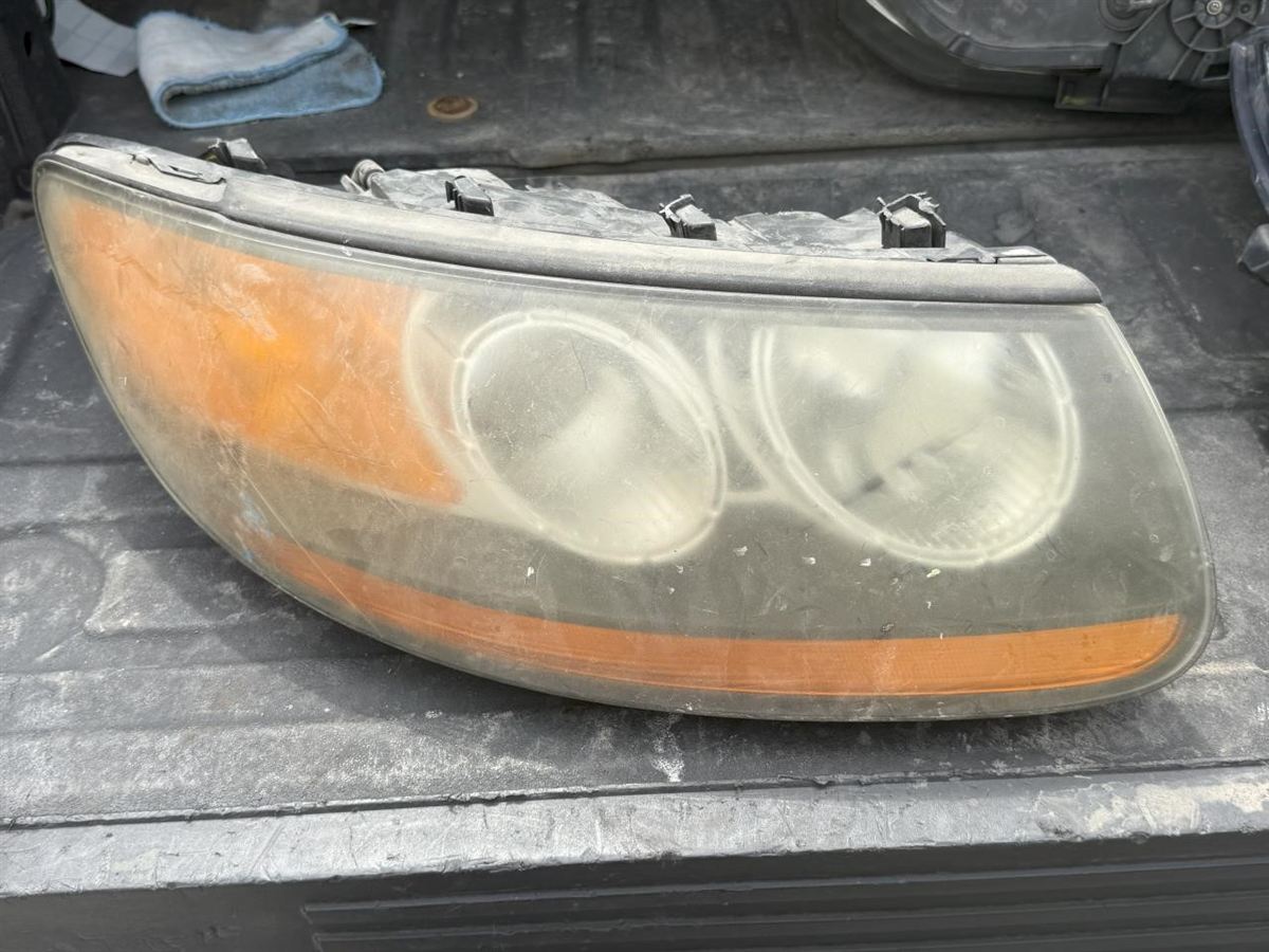 Right headlamp assembly composite used genuine OEM Hyundai Santa FE 2007-2009