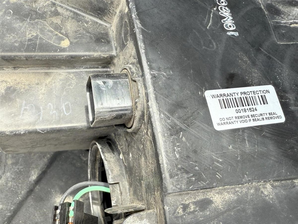 Right headlamp assembly composite used genuine OEM Hyundai Santa FE 2007-2009