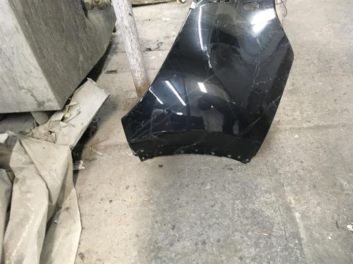 Defensa (parachoques) delantera usada original (OEM) Mazda CX-5 2022-2025