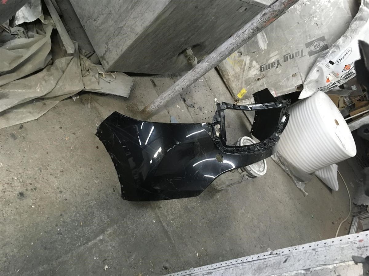 Defensa (parachoques) delantera usada original (OEM) Mazda CX-5 2022-2025
