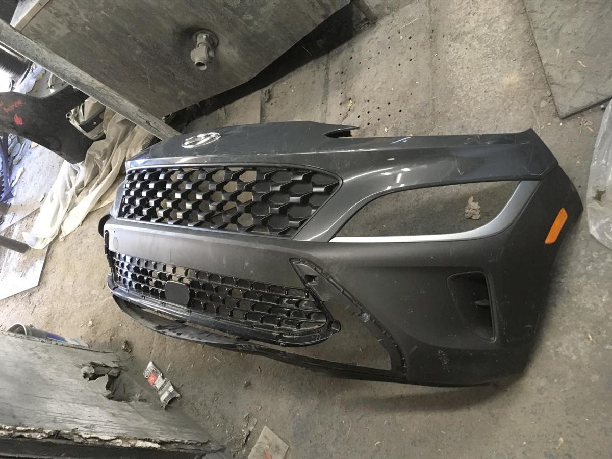 Left front bumper insert used genuine OEM Hyundai Kona 2022-2023