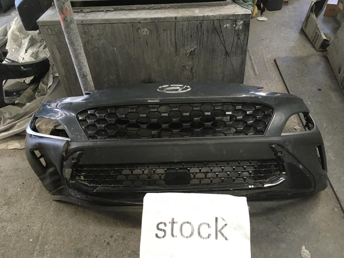 Left front bumper insert used genuine OEM Hyundai Kona 2022-2023