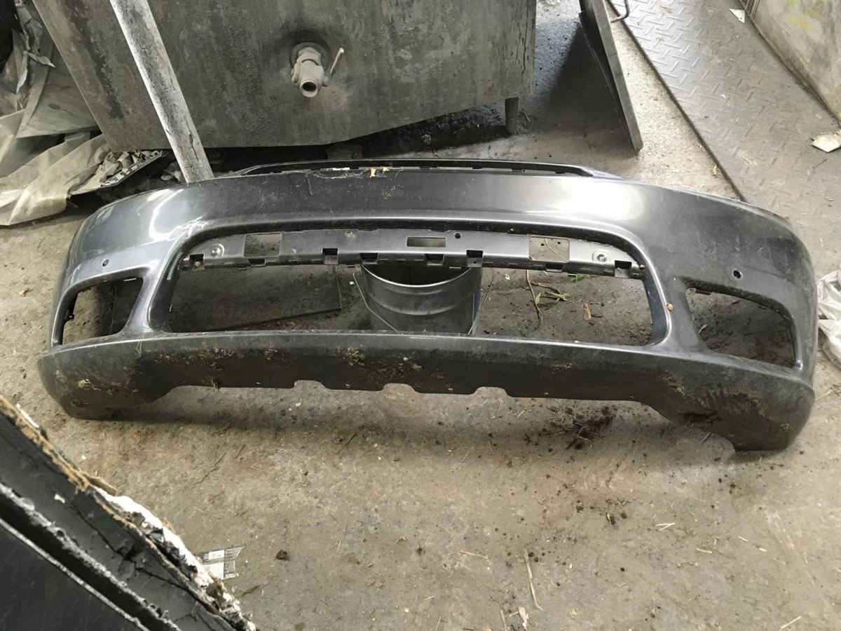 Defensa (parachoques) delantera usada original (OEM) Dodge Durango 2018-2020