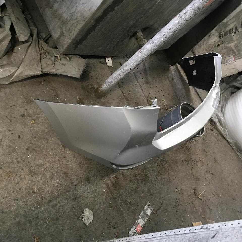 Rear bumper cover upper used genuine OEM Chevrolet Equinox 2018-2024