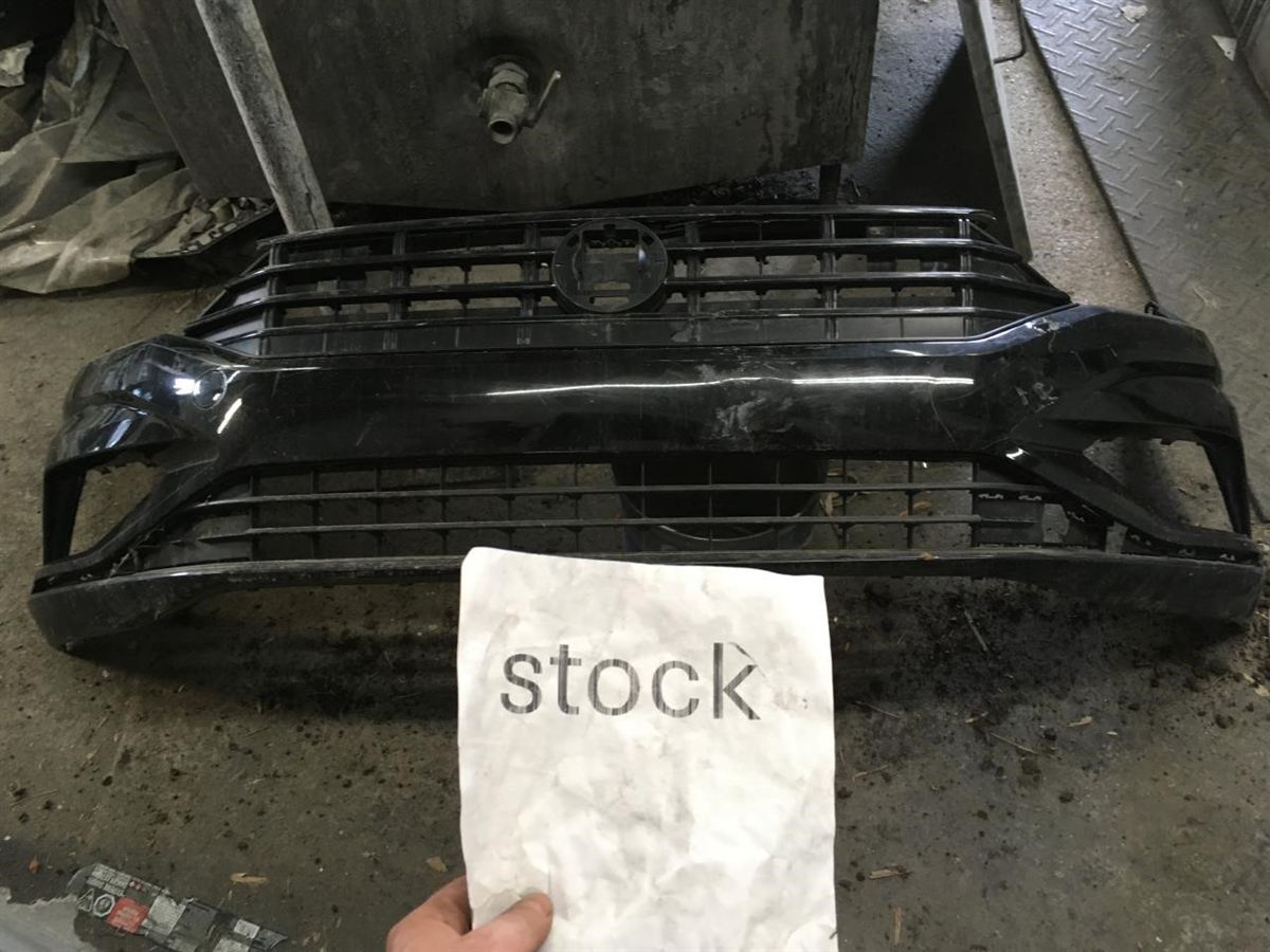 Right front bumper insert used genuine OEM Volkswagen Jetta 2019-2021