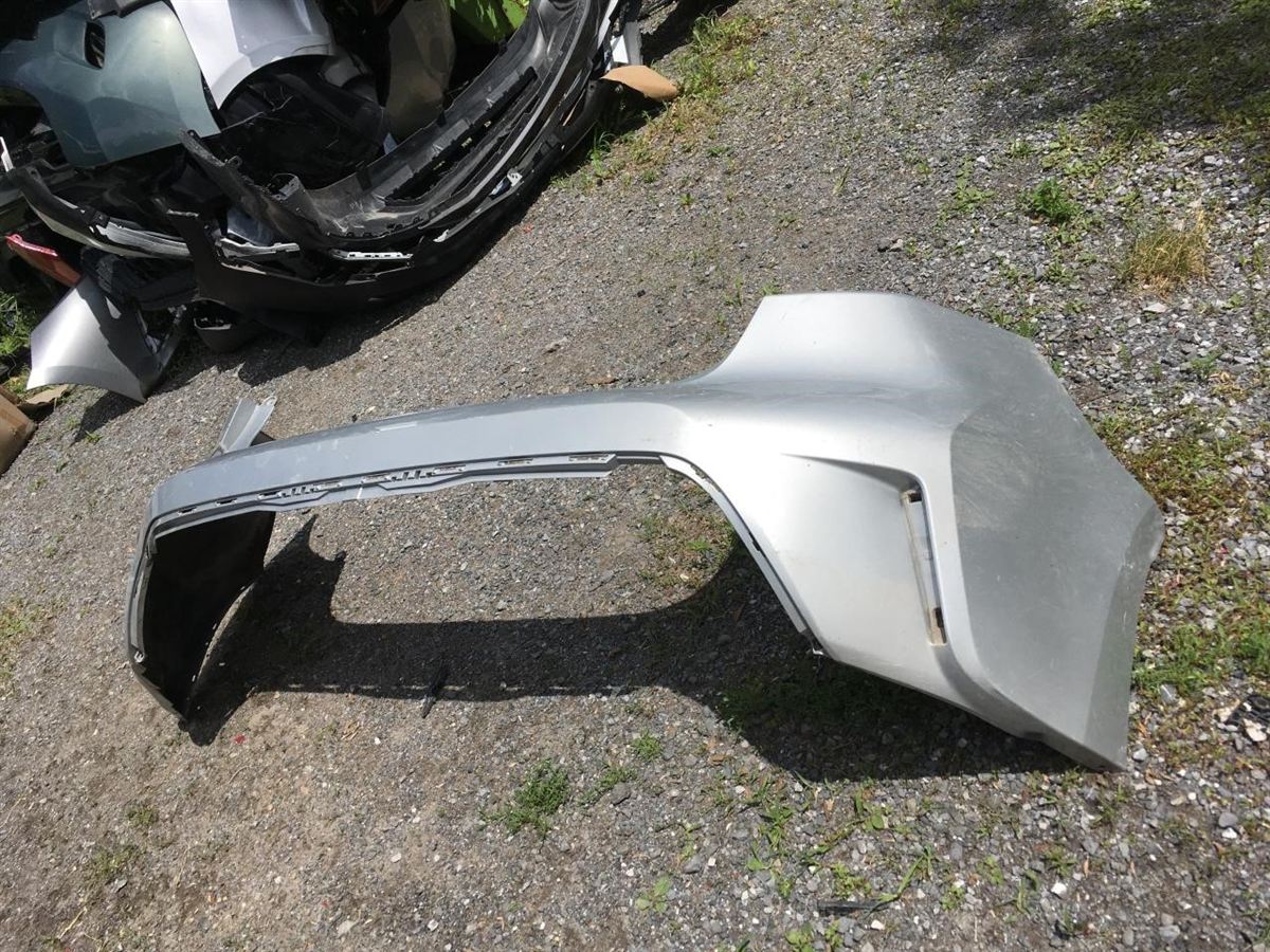 Rear bumper reinforcement used genuine OEM Toyota Corolla 2020-2022