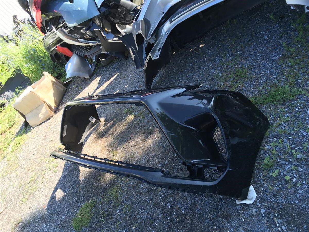 Front bumper cover used genuine OEM Toyota Sienna 2021-2025