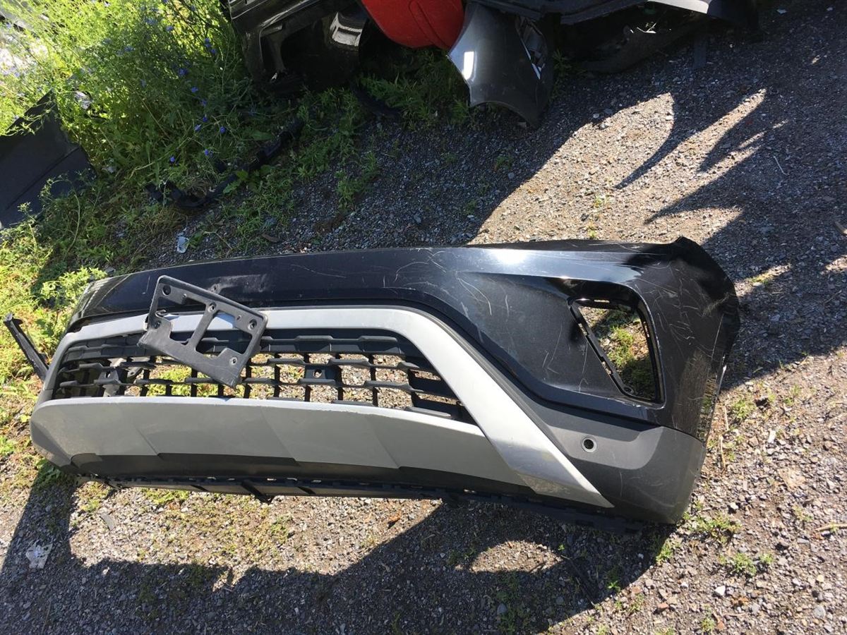Left front bumper insert used genuine OEM Volkswagen Atlas Cross Sport 2020-2023