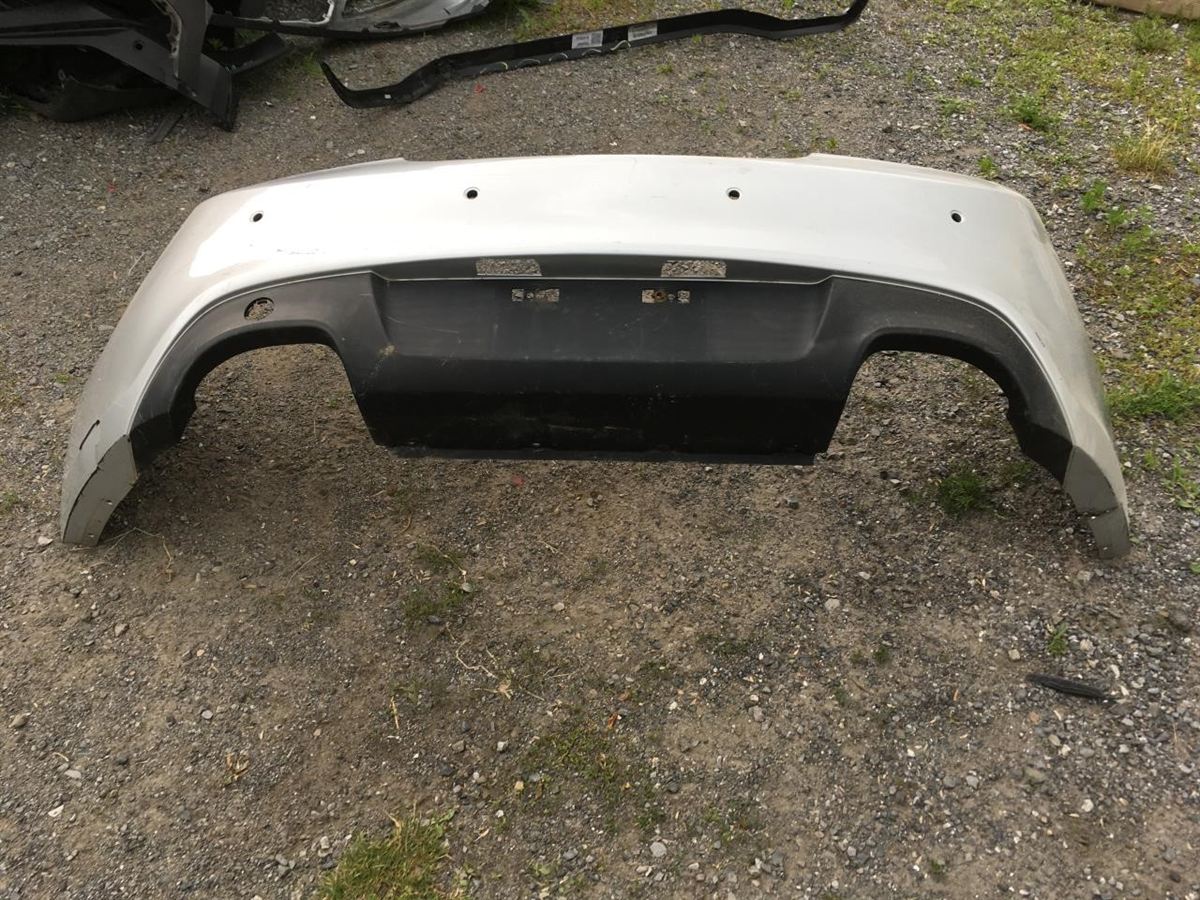 Absorbedor de defensa trasero usado original (OEM) Hyundai Genesis Coupe 2010-2016