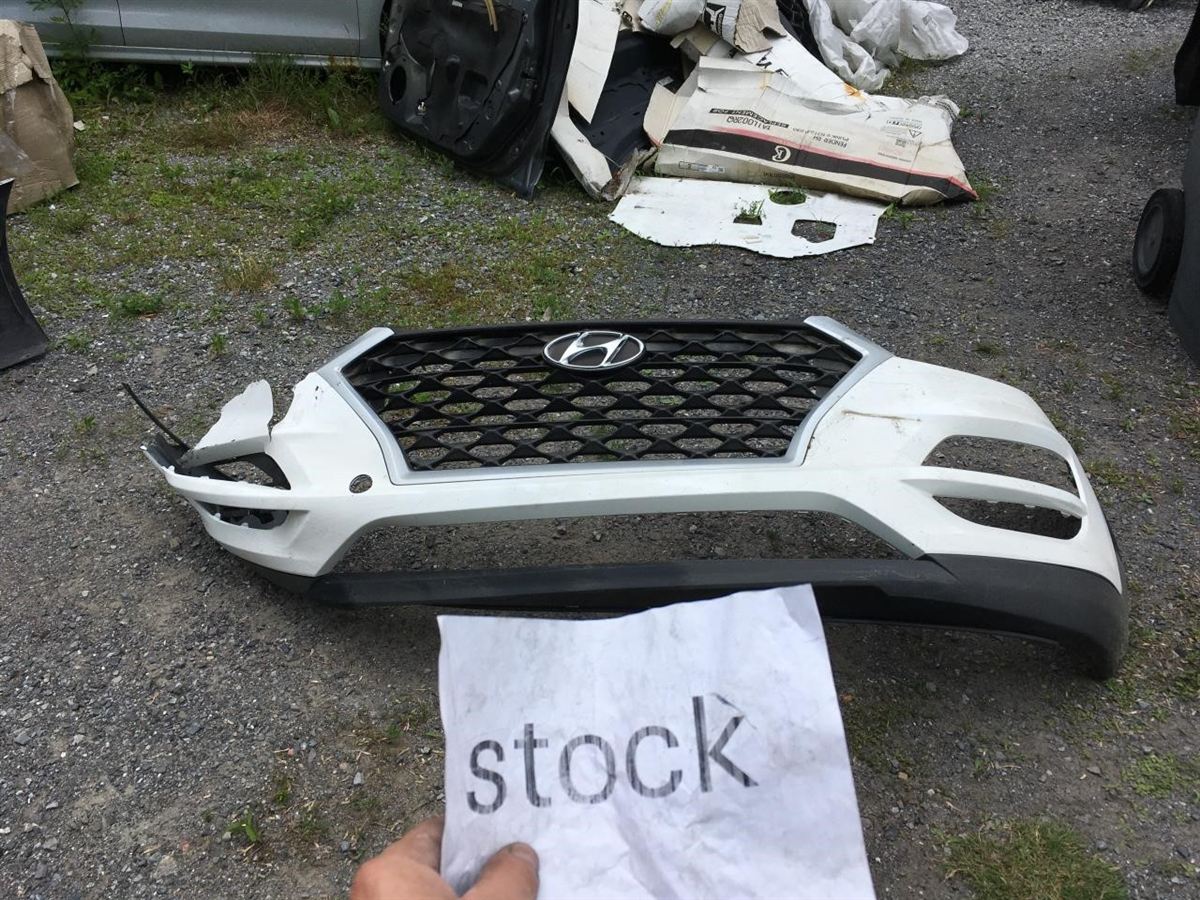 Grille assembly used genuine OEM Hyundai Tucson 2019-2021