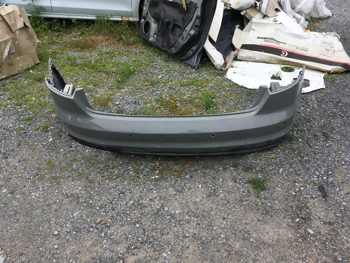 Defensa (parachoques) trasera usada original (OEM) Audi A4 Quattro 2020-2024