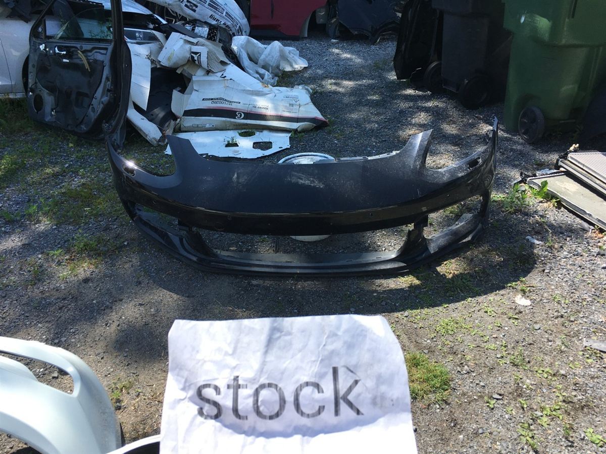 Front Bumper Cover used genuine OEM Porsche Porsche Panamera 2017-2020