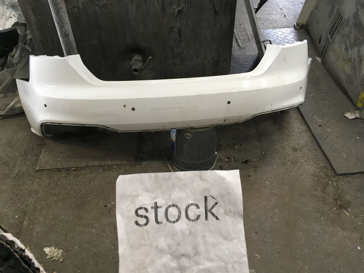 Defensa (parachoques) trasera usada original (OEM) Audi A5 Sportback 2020-2025