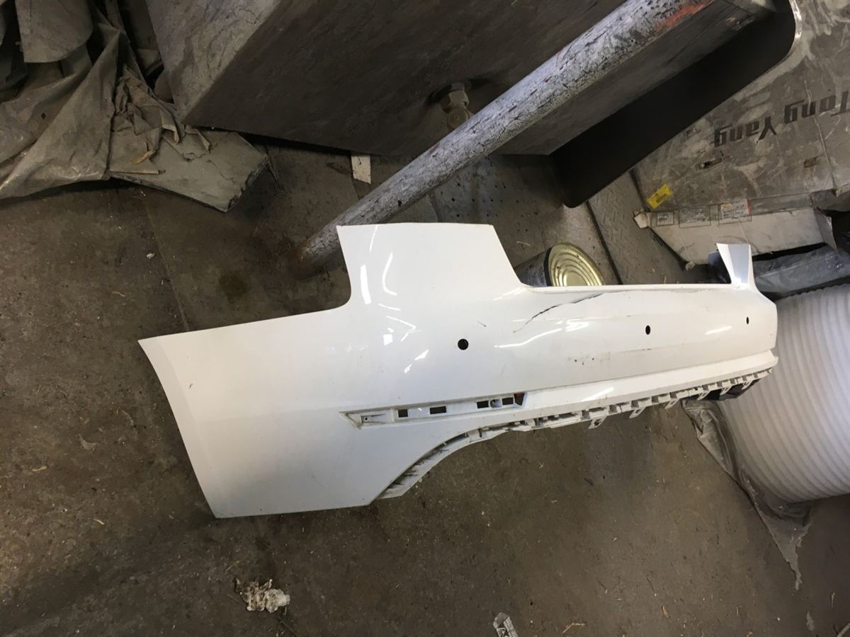 Defensa (parachoques) trasera usada original (OEM) Audi A4 2017-2019