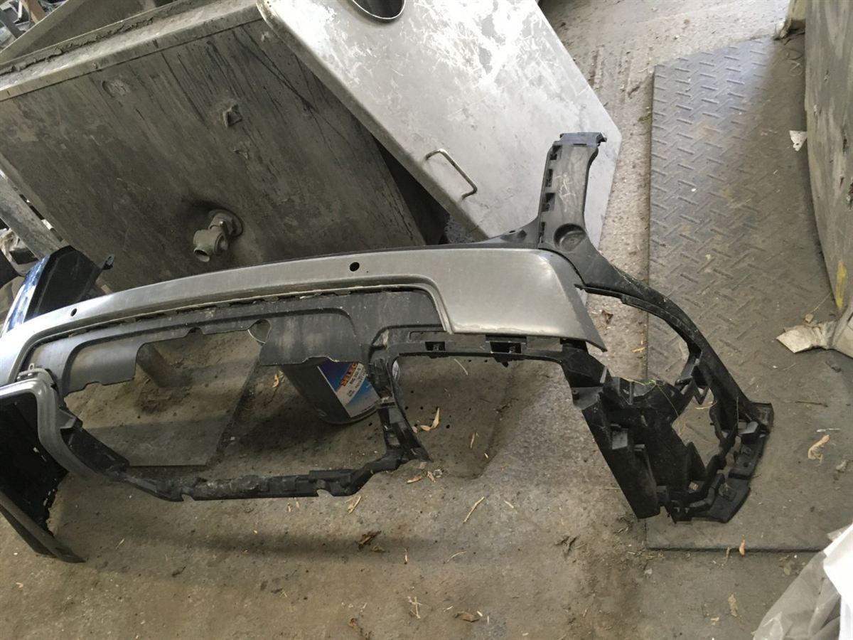 Rear bumper cover used genuine OEM Land Rover Range Rover 2013-2017