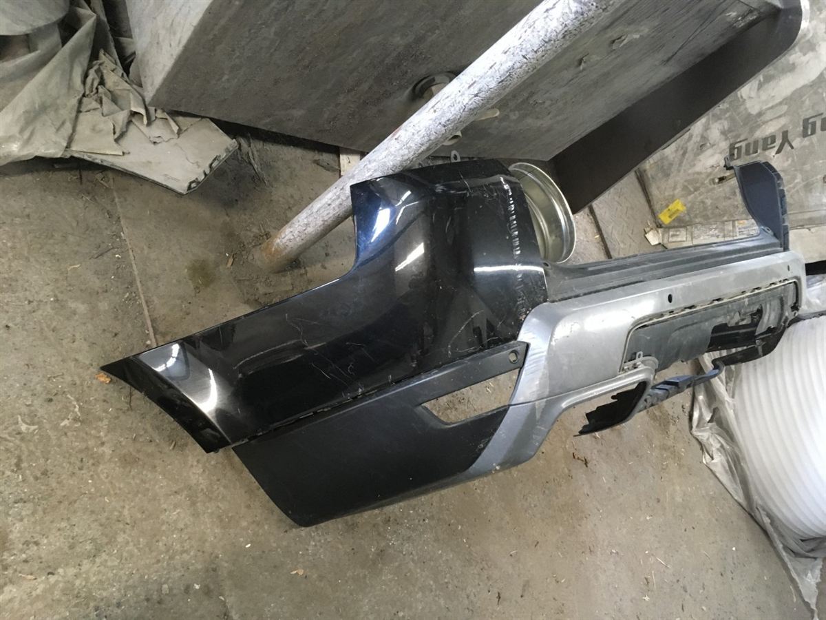 Rear bumper cover used genuine OEM Land Rover Range Rover 2013-2017