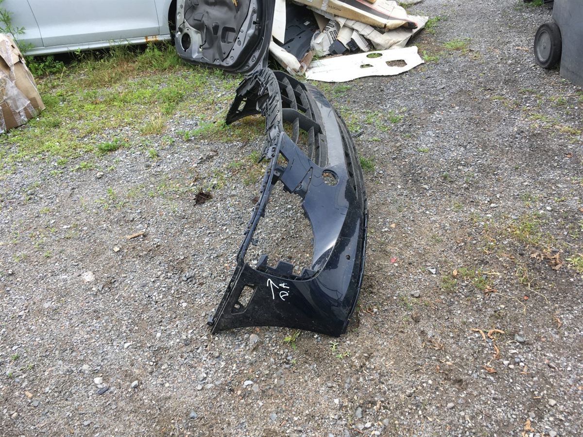 Front bumper cover used genuine OEM Porsche Macan 2019-2021