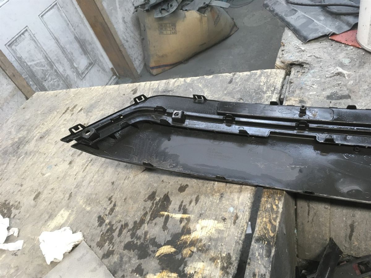 Grille used genuine OEM Hyundai Kona Electric 2024-2025