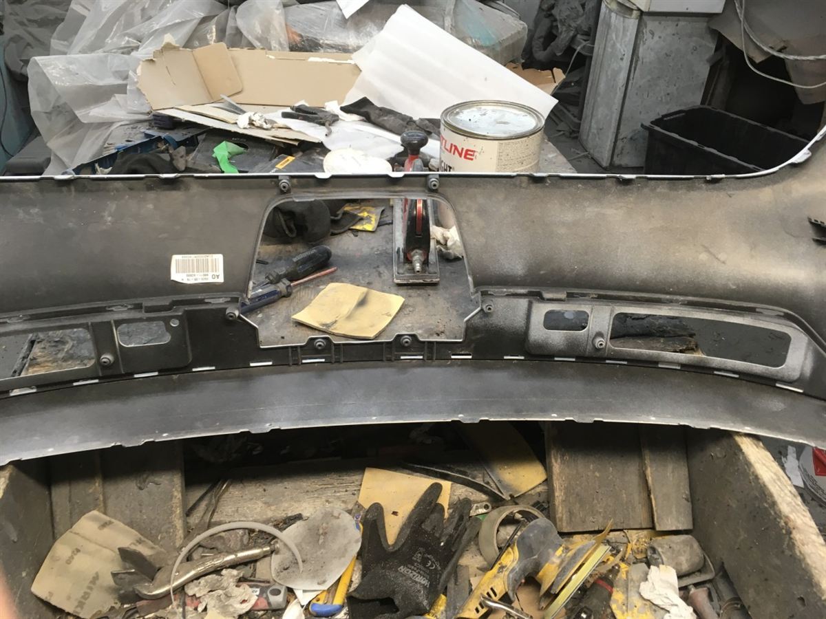 Front Bumper assembly used genuine OEM KIA Niro EV 2023-2025