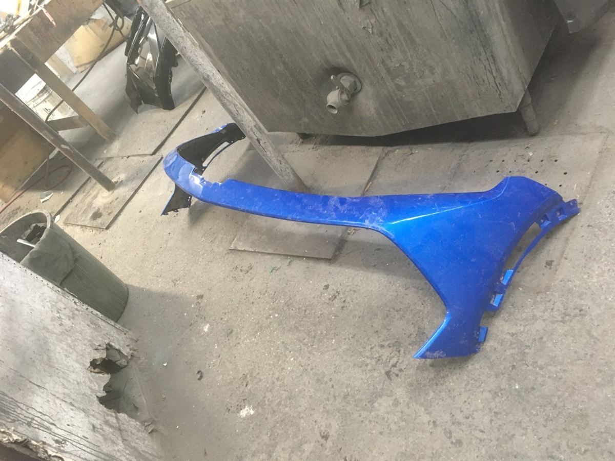 Defensa (parachoques) delantera usada original (OEM) Chevrolet Equinox EV 2024-2026