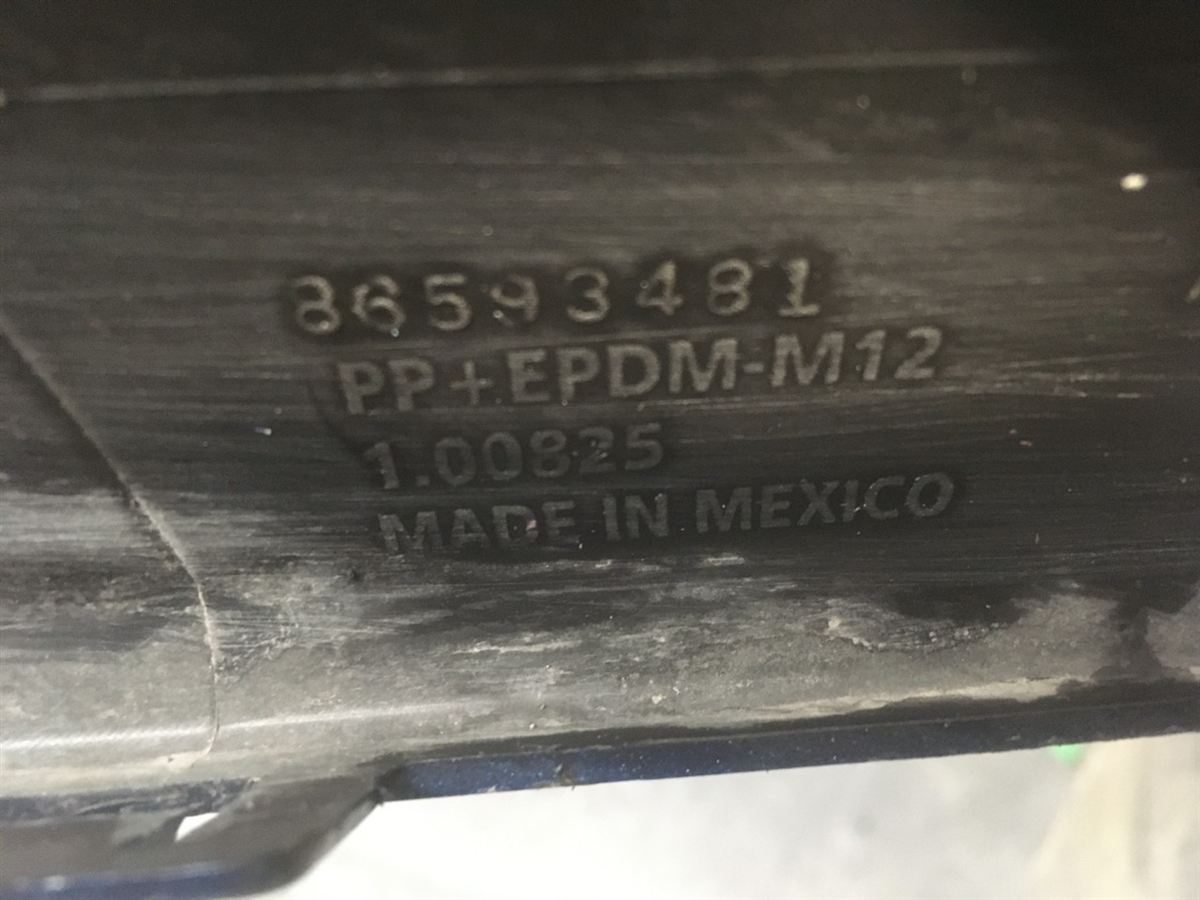 Defensa (parachoques) delantera usada original (OEM) Chevrolet Equinox EV 2024-2026