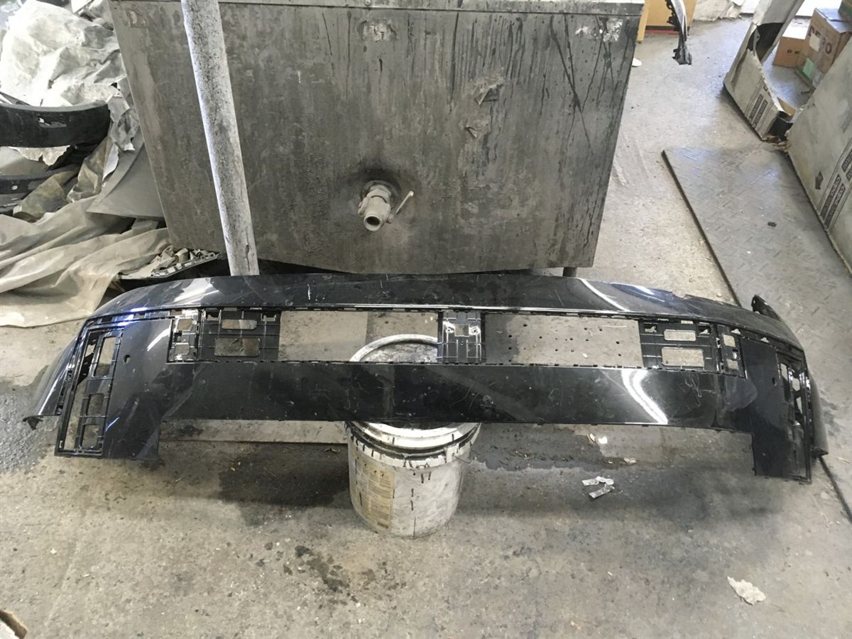 Front bumper cover upper used genuine OEM Hyundai Santa FE 2024-2025
