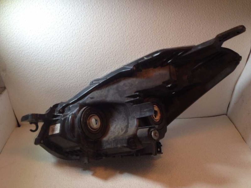 Right headlamp assembly composite used genuine OEM Nissan Altima 2010-2013