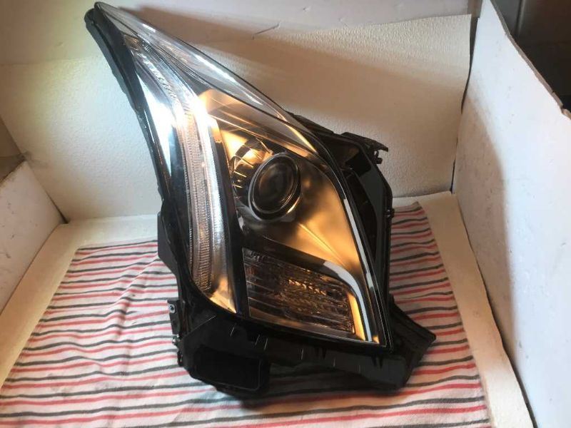 Headlamp Assembly used genuine OEM Cadillac XTS 2013-2017