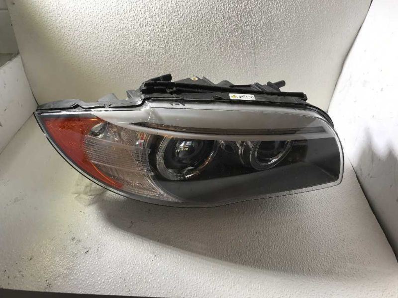 Right headlamp lens/housing used genuine OEM BMW 128I 2011-2013
