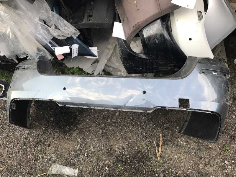Defensa (parachoques) trasera usada original (OEM) BMW 528I 2011-2016
