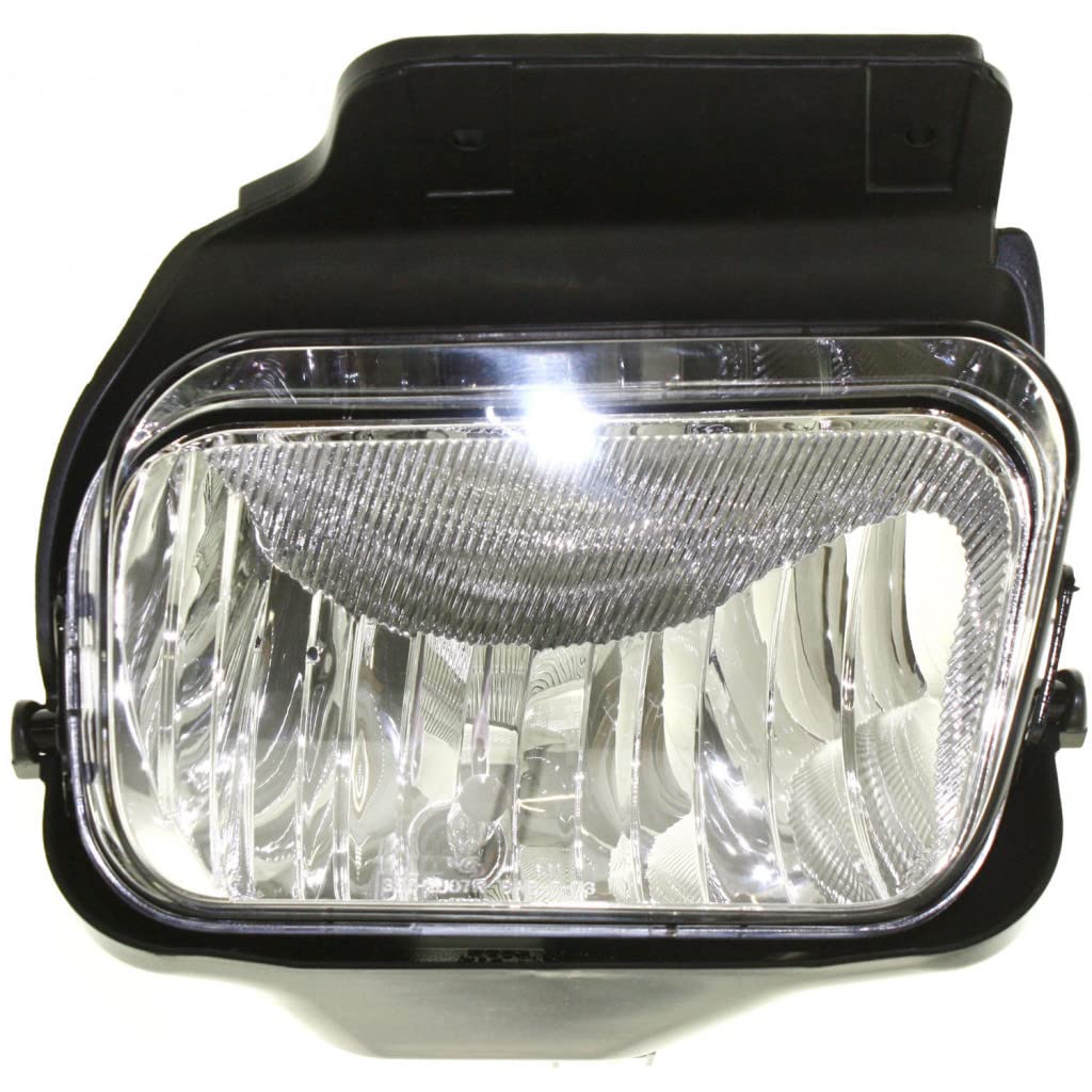 Phare antibrouillard droit neuf certifié CAPA Chevrolet Silverado 1500 2004-2006 (Right fog lamp assembly)